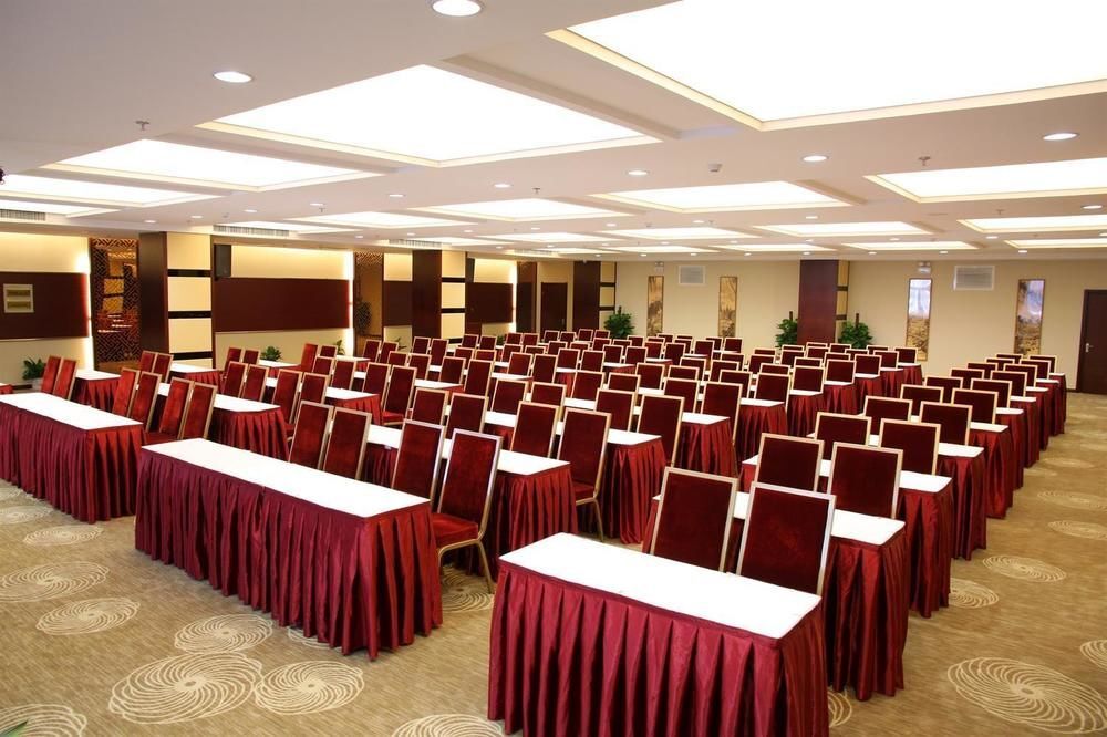 Тайюань: Taiyuan San Jin Business Hotel