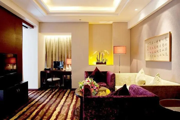 Тайюань: Taiyuan San Jin Business Hotel