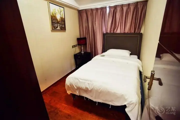 Фошань: Private Enjoy Home Apartment