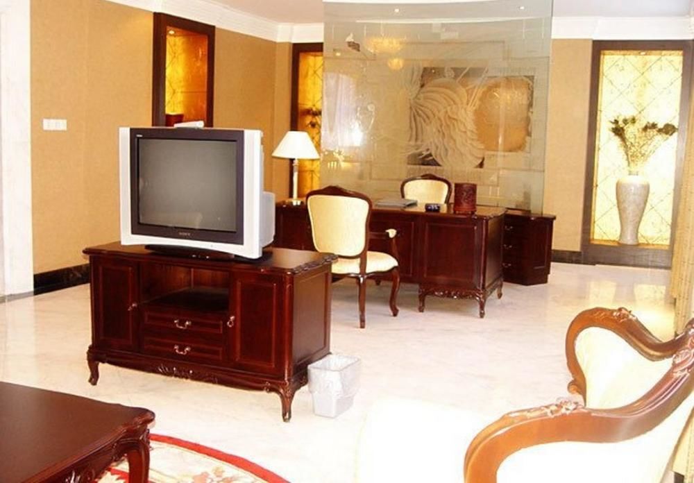 Янчжоу: The Twenty Four Bridge Hotel