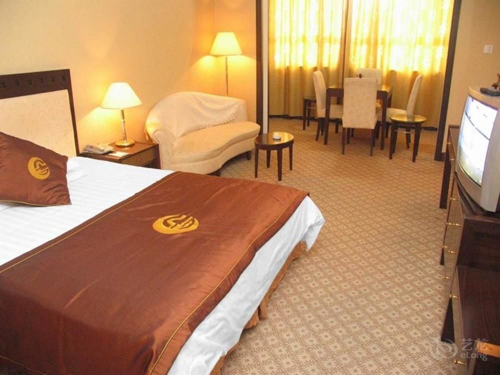 Янчжоу: The Twenty Four Bridge Hotel