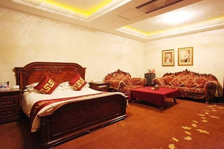 Лянфан: Sheng Jiang Nan Club Hotel - Langfang
