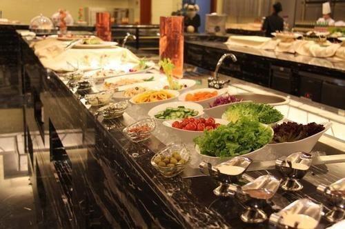 Цзинин: Sun Plaza International Hotel