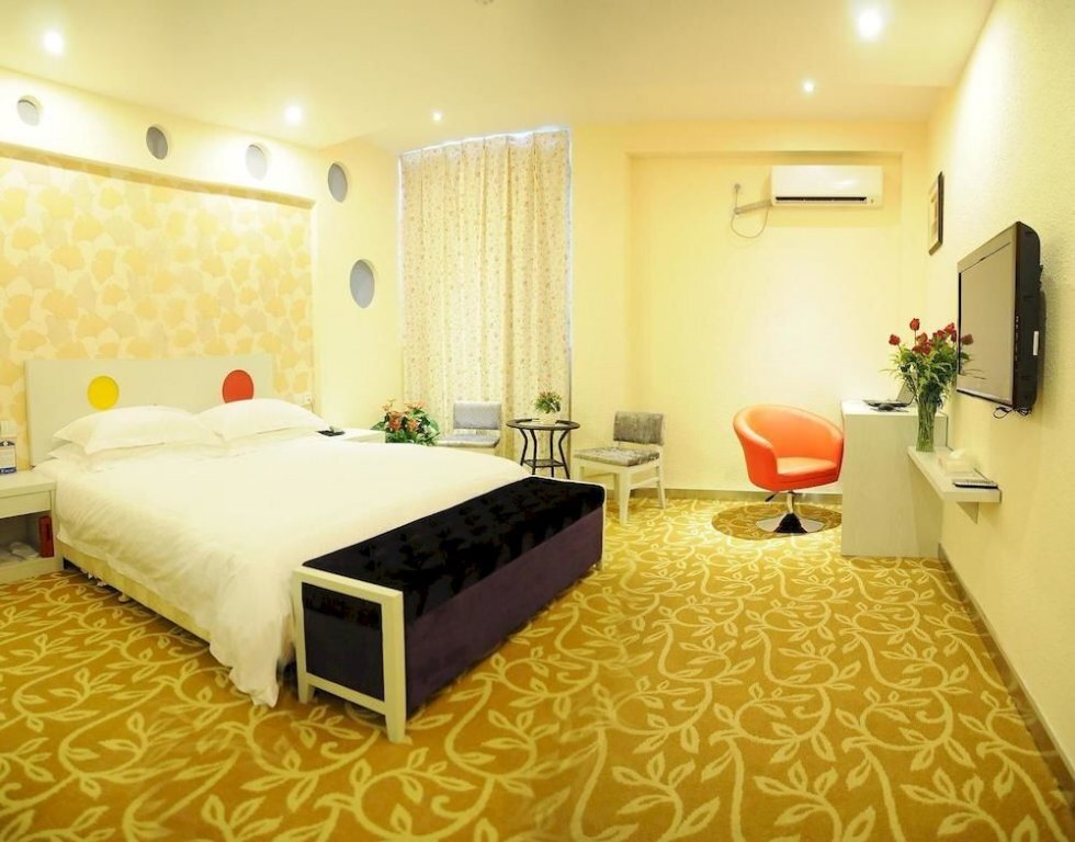 Шанграо: Sanqingshan Fashion Ya She Hotel