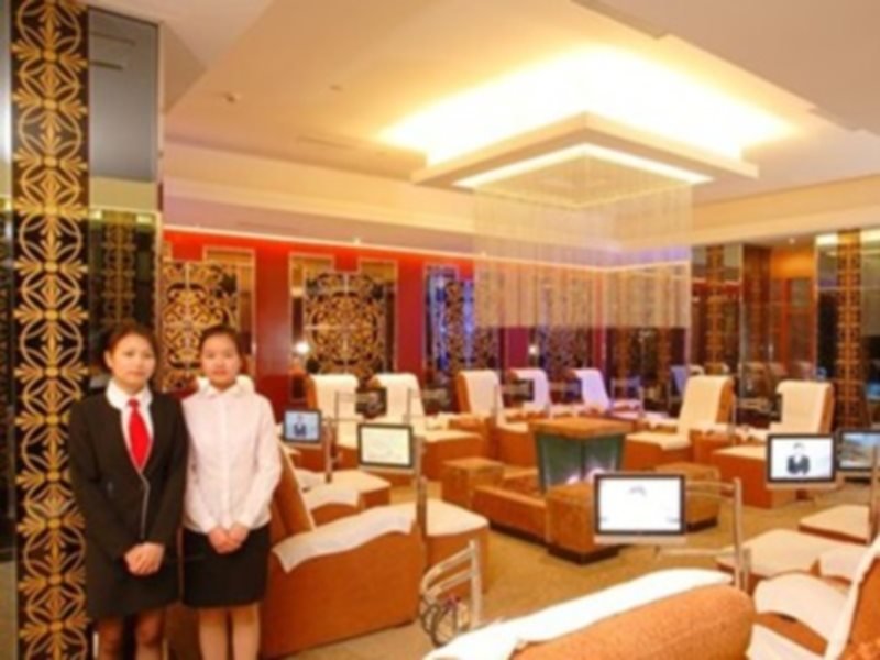 Джиангме: Guangdong Yinye Yanshan Hotel