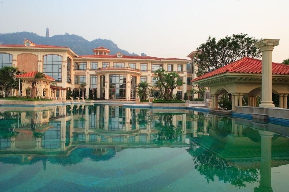 Джиангме: Guangdong Yinye Yanshan Hotel