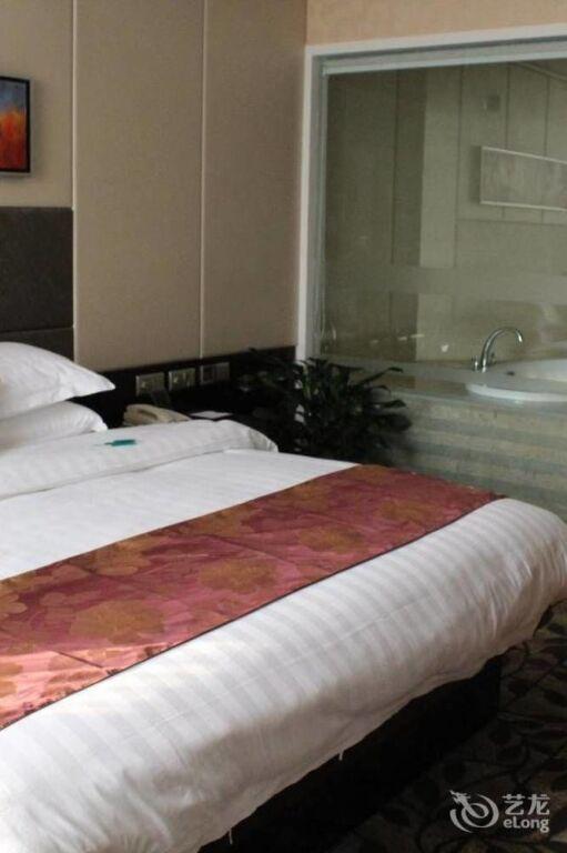Иньчуань: Juli Liupanhong Hotel