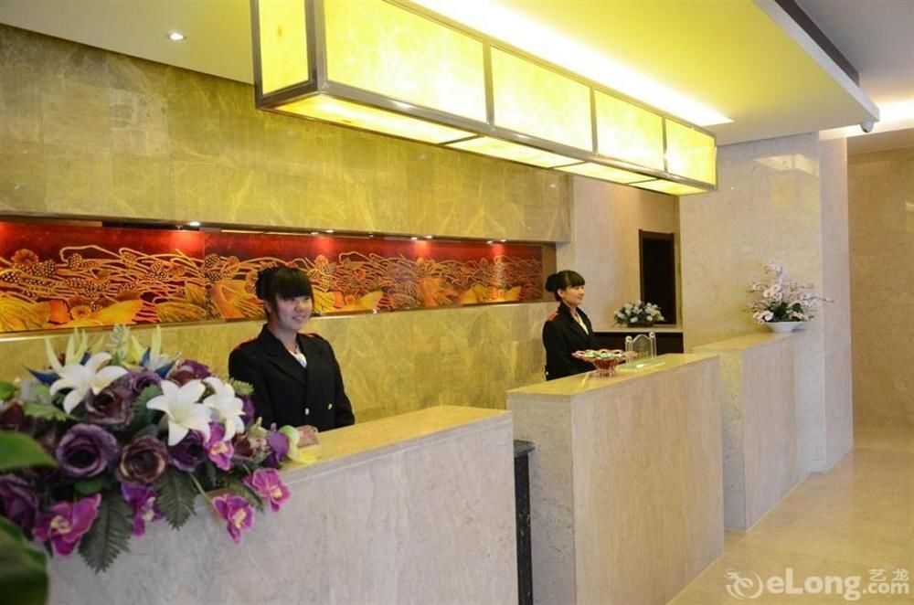 Иньчуань: Juli Liupanhong Hotel