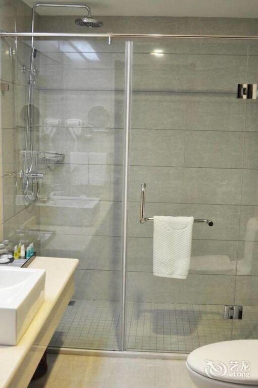 Иньчуань: Juli Liupanhong Hotel