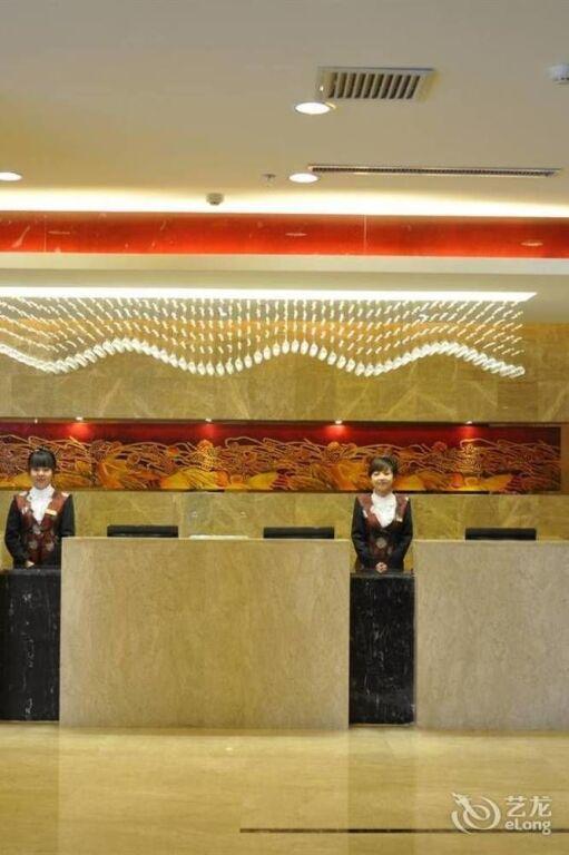 Иньчуань: Juli Liupanhong Hotel