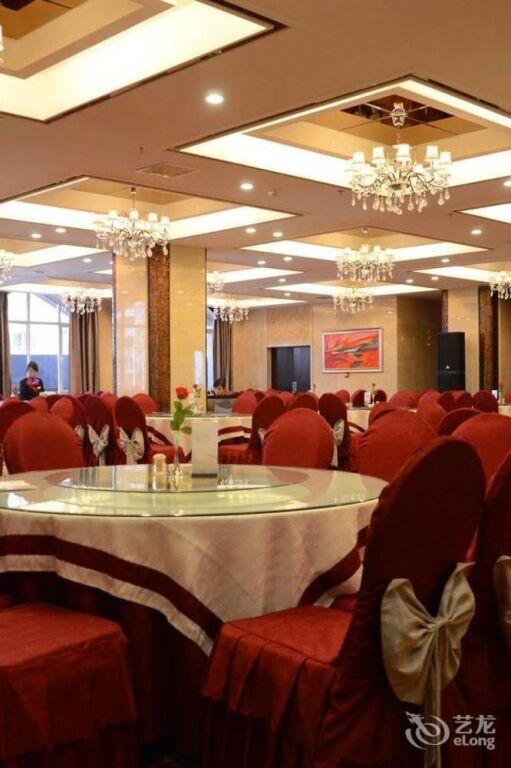 Иньчуань: Juli Liupanhong Hotel