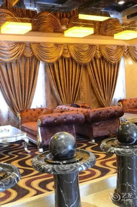 Иньчуань: Juli Liupanhong Hotel