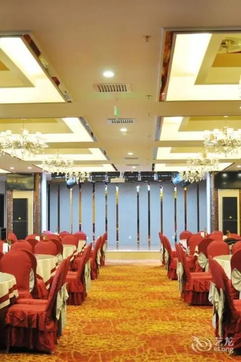 Иньчуань: Juli Liupanhong Hotel