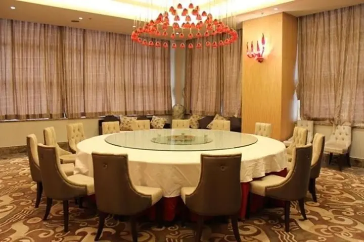 Циньхуандао: Qinhuangdao Peninsula Seasons Hotel And Apartment