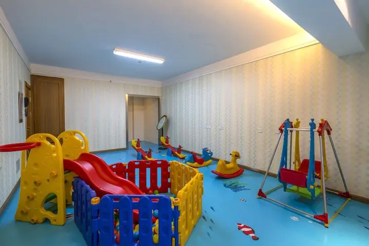 Циньхуандао: Qinhuangdao Peninsula Seasons Hotel And Apartment