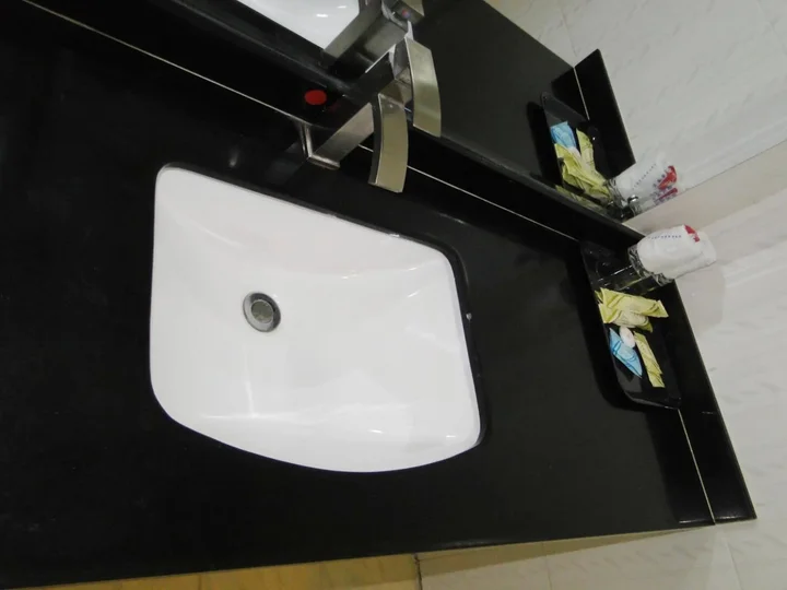 Бэйхай: Beihai Aviation Business Hotel