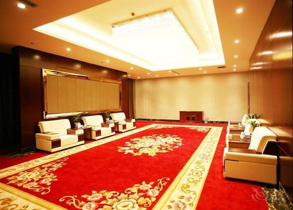 Тайан: Rongfeng International Hotel