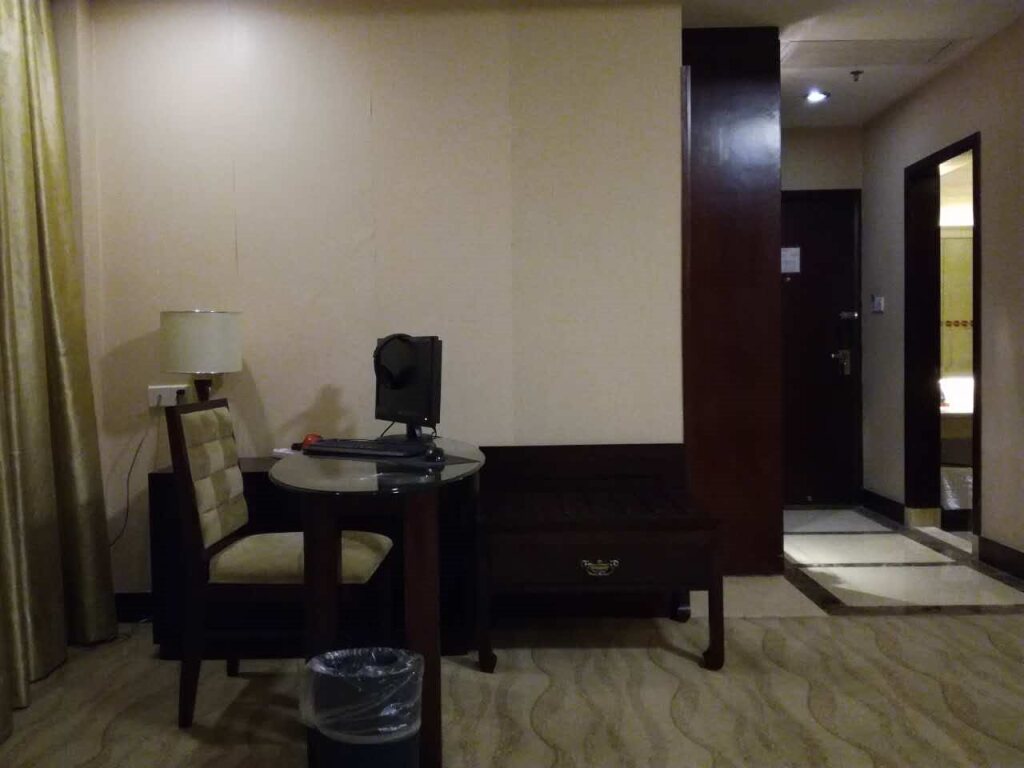 Фошань: Hibernian Hotel