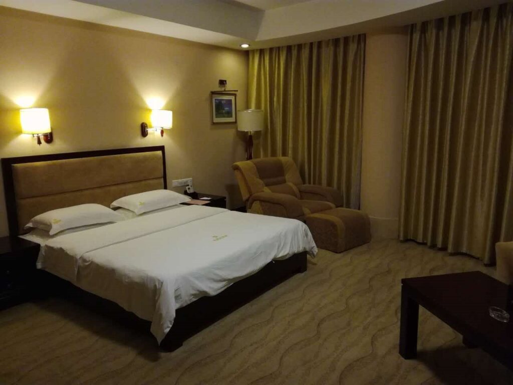 Фошань: Hibernian Hotel