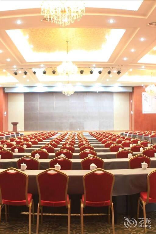 Ухань: Wuhan Jiutong Haiyuan Hotel