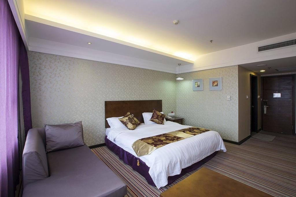 Даньдун: Dandong Life's Business Hotel