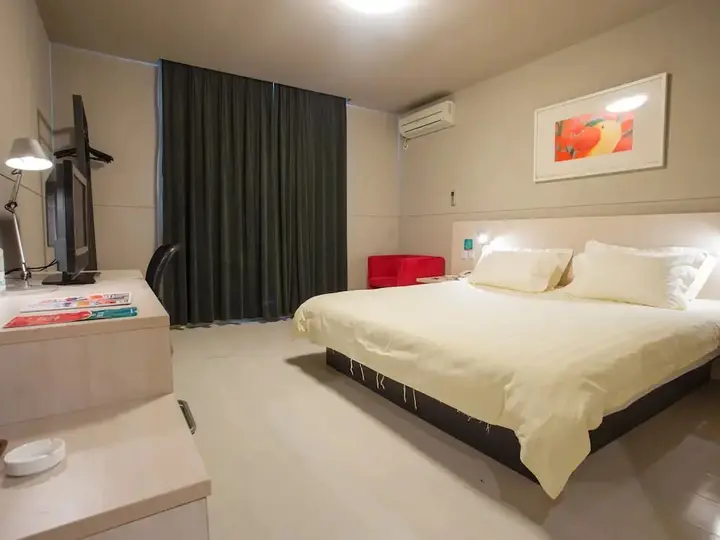 Наньнин: Jinjiang Inn Naning Chaoyang Square Renmin Park