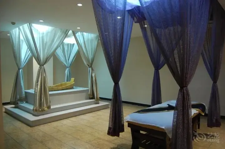 Хух-Хото: Inner Mongolia Huachen Hotel - Hohhot
