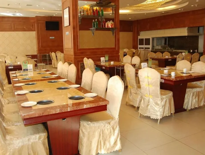Хух-Хото: Inner Mongolia Huachen Hotel - Hohhot
