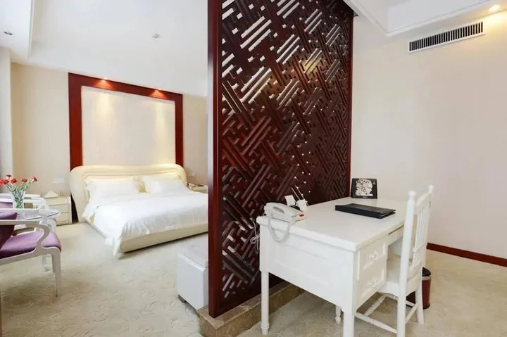 Чжэнчжоу: Rebecca Hotel