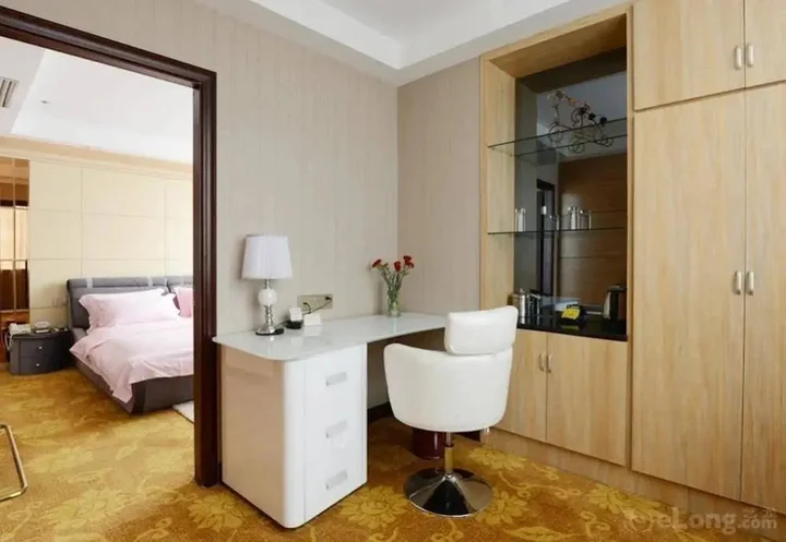 Чжэнчжоу: Rebecca Hotel