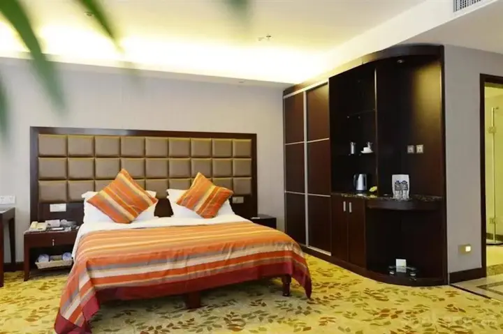 Чжэнчжоу: Rebecca Hotel