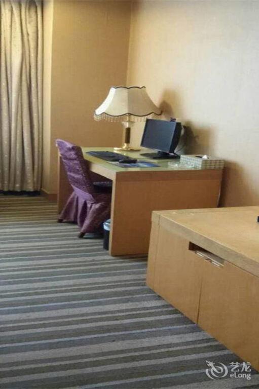 Сяньян: Shidai Wangchao Hotel