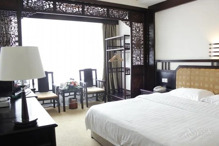 Яншо: Li River Hotel