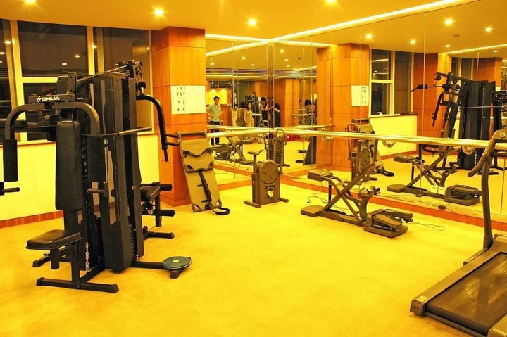 Баодин: Vienna Classic Hotel (Hengtong Fortune Center Store)
