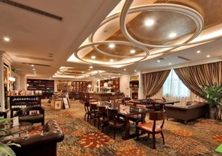 Наньнин: Golden Bauhinia International Hotel