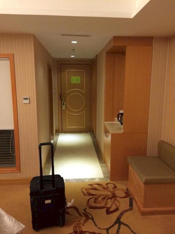 Ухань: Vienna International Hotel (Wuhan Jiefang Avenue Tongji Medical College)