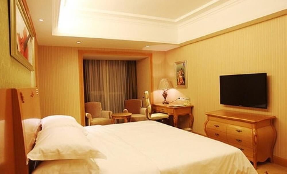 Ухань: Vienna International Hotel (Wuhan Jiefang Avenue Tongji Medical College)