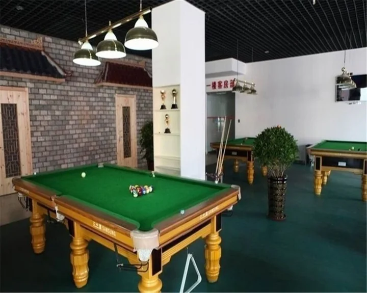 Далянь: XinHai Hotel