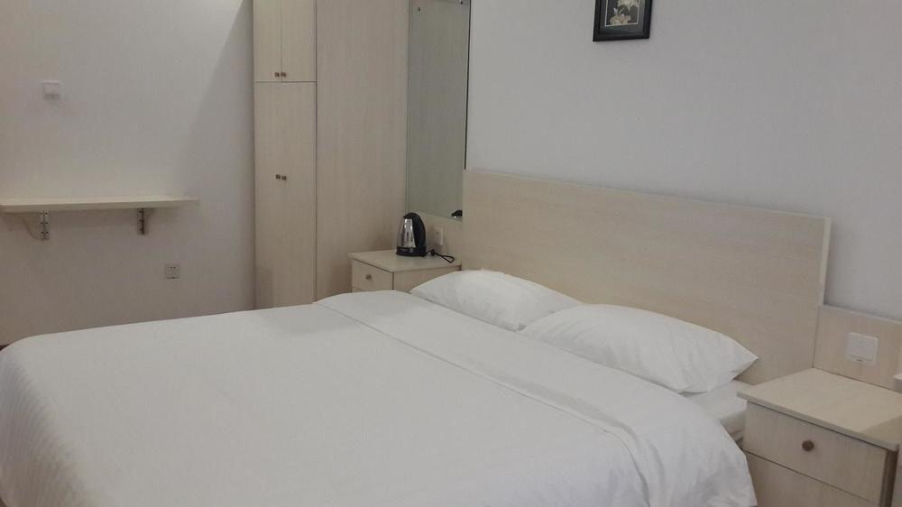 Далянь: XinHai Hotel