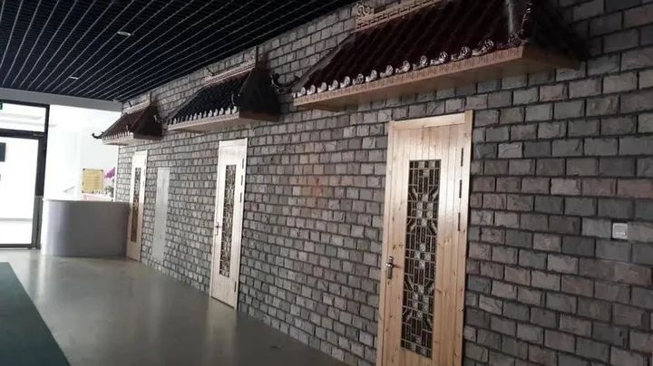 Далянь: XinHai Hotel