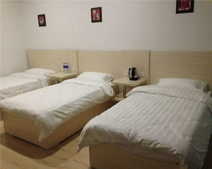 Далянь: XinHai Hotel
