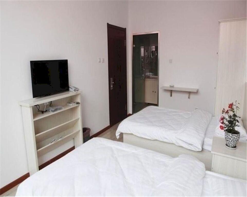 Далянь: XinHai Hotel