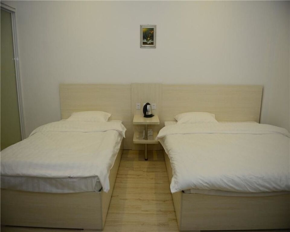 Далянь: XinHai Hotel