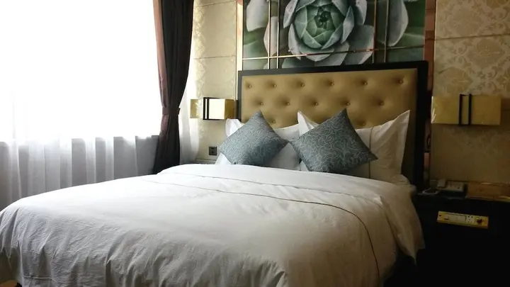 Шэньчжэнь: No. 8 Chain Hotel