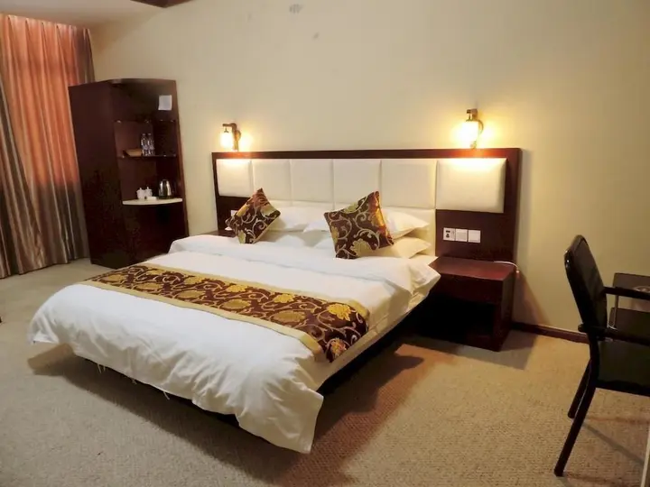 Куньмин: Kunming Xinyuan Hotel