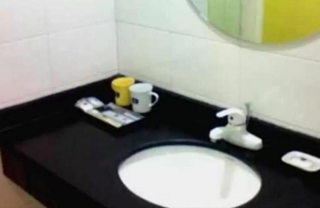 Далянь: Home Inn