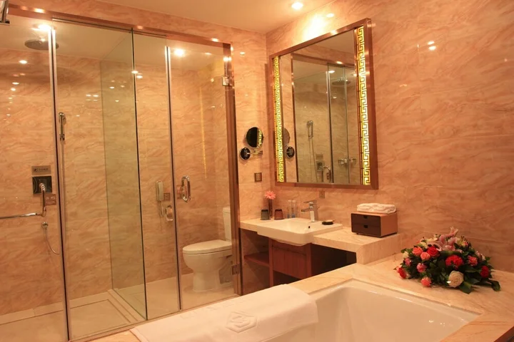 Синин: Sapphire Hotel