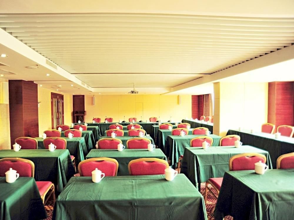 Куньмин: Dingyi Grand Hotel