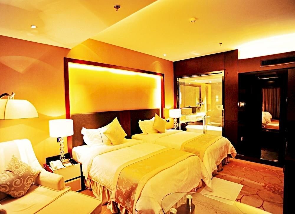 Куньмин: Dingyi Grand Hotel