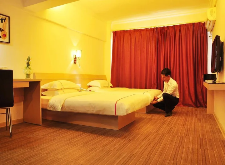 Сямынь: 8090 City Hotel Xiamen Exhibition Center Branch